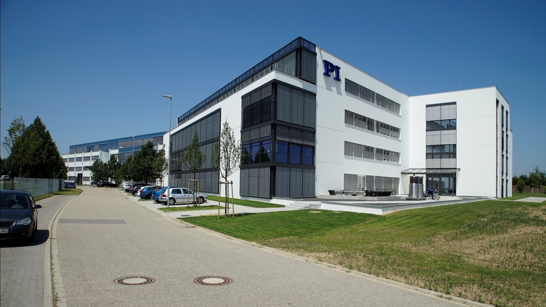 Firmengebäude der Physik Instrumente (PI) GmbH