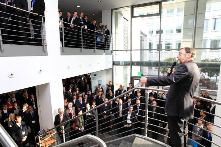 Dr. Peter Kulitz bei der Eröffnung